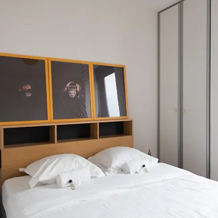 Very Charming And Comfortable Cocoon In 20th